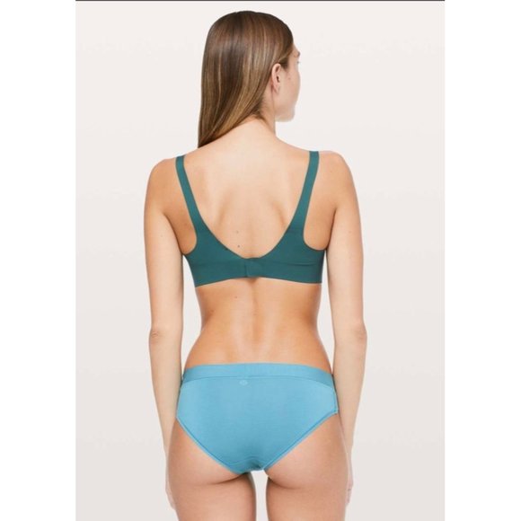 Lululemon Like Nothing Bra 34A - Picture 2 of 8